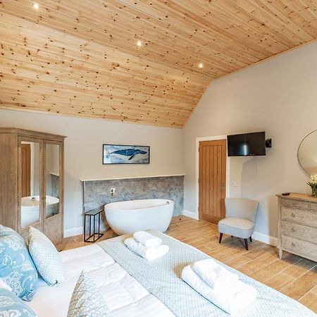 Osprey Lodge 1 With Hot Tub Нютън Стюарт Екстериор снимка