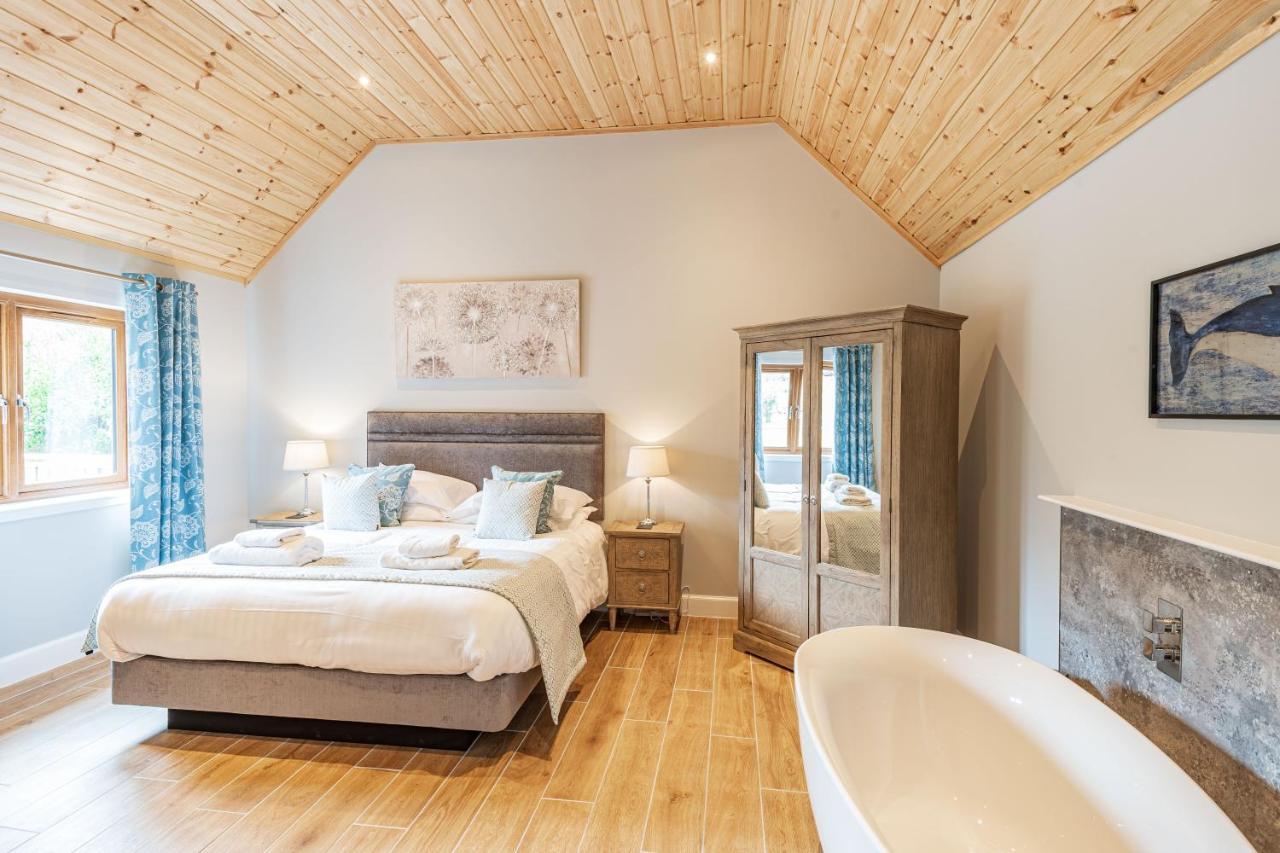 Osprey Lodge 1 With Hot Tub Нютън Стюарт Екстериор снимка