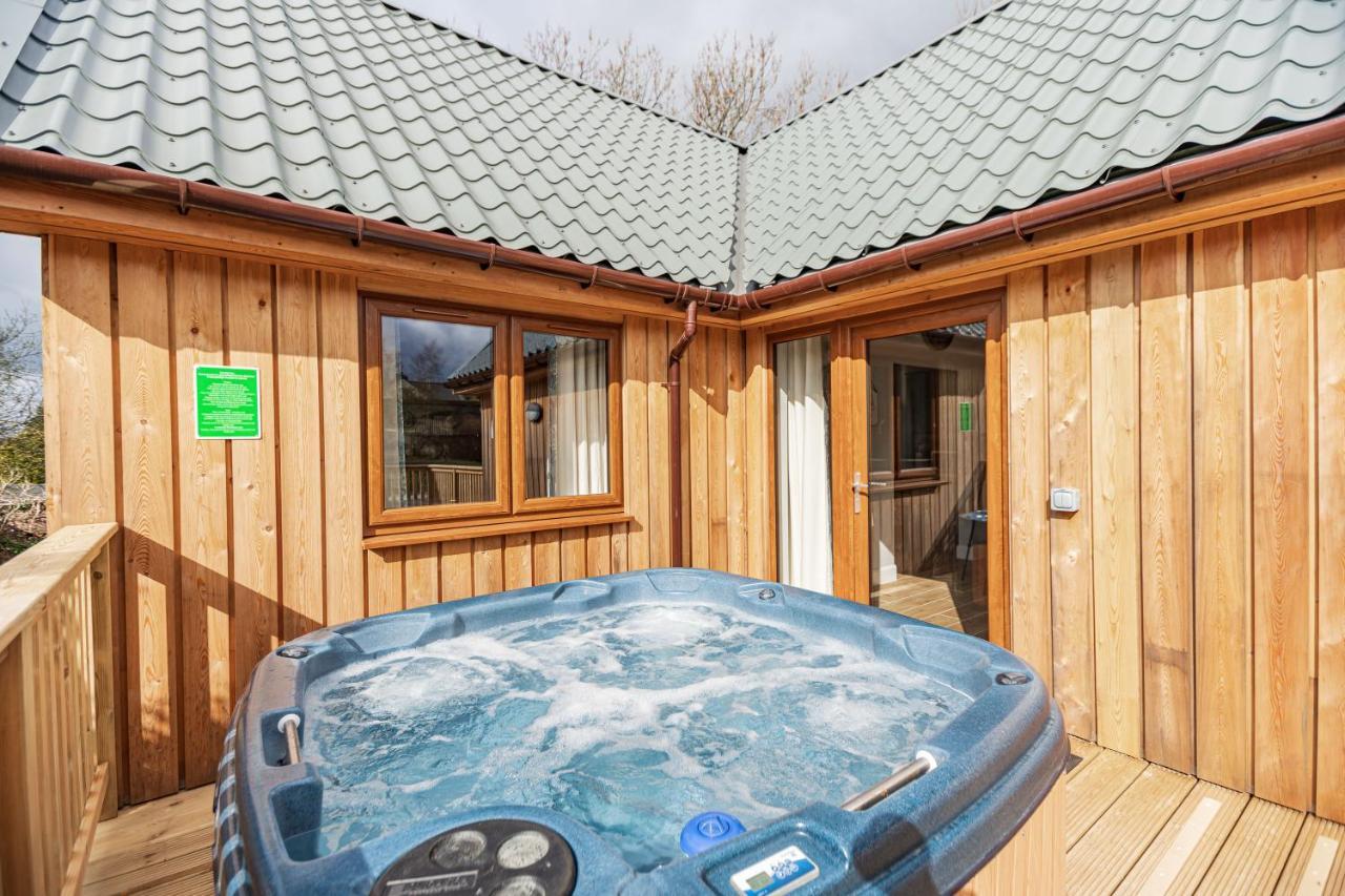 Osprey Lodge 1 With Hot Tub Нютън Стюарт Екстериор снимка
