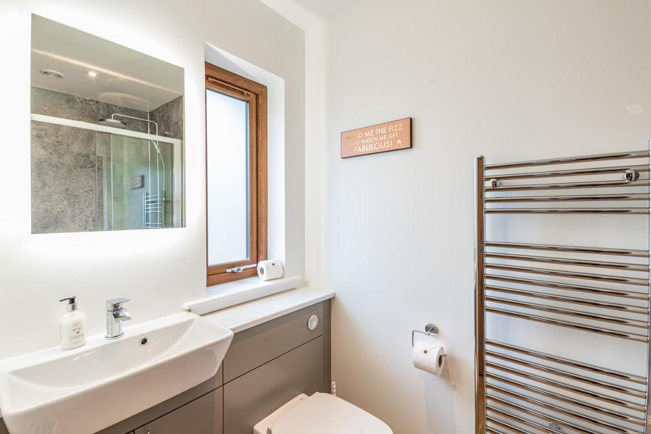 Osprey Lodge 1 With Hot Tub Нютън Стюарт Екстериор снимка